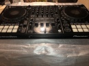 Na predaj Úplne nový Pioneer DDJ-1000 DJ ovládač pre Rekordbox skladom